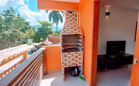 Mamanguá - Flat com Piscina, 50mts da praia, cozinha gourmet, churrasqueira privativa, ar con, WiFi, netflix, garagem